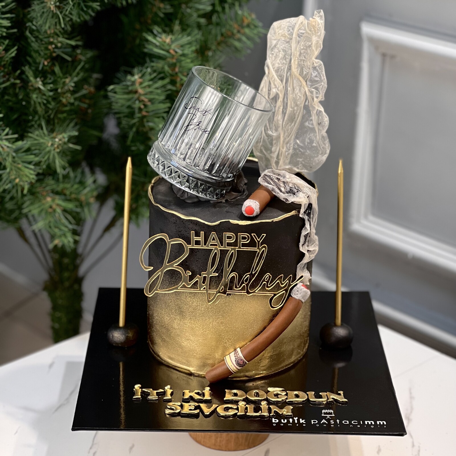 Bardak Detaylı Tasarım Pasta