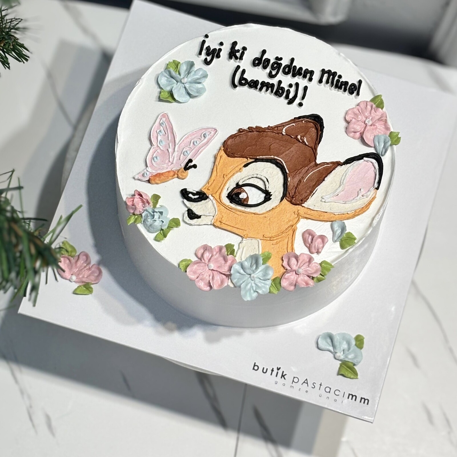 Ceylan Çizimli Pasta