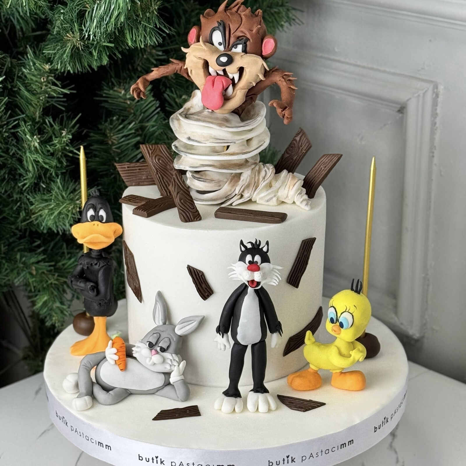 Çizgi Film Kahramanları Tasarımlı Pasta