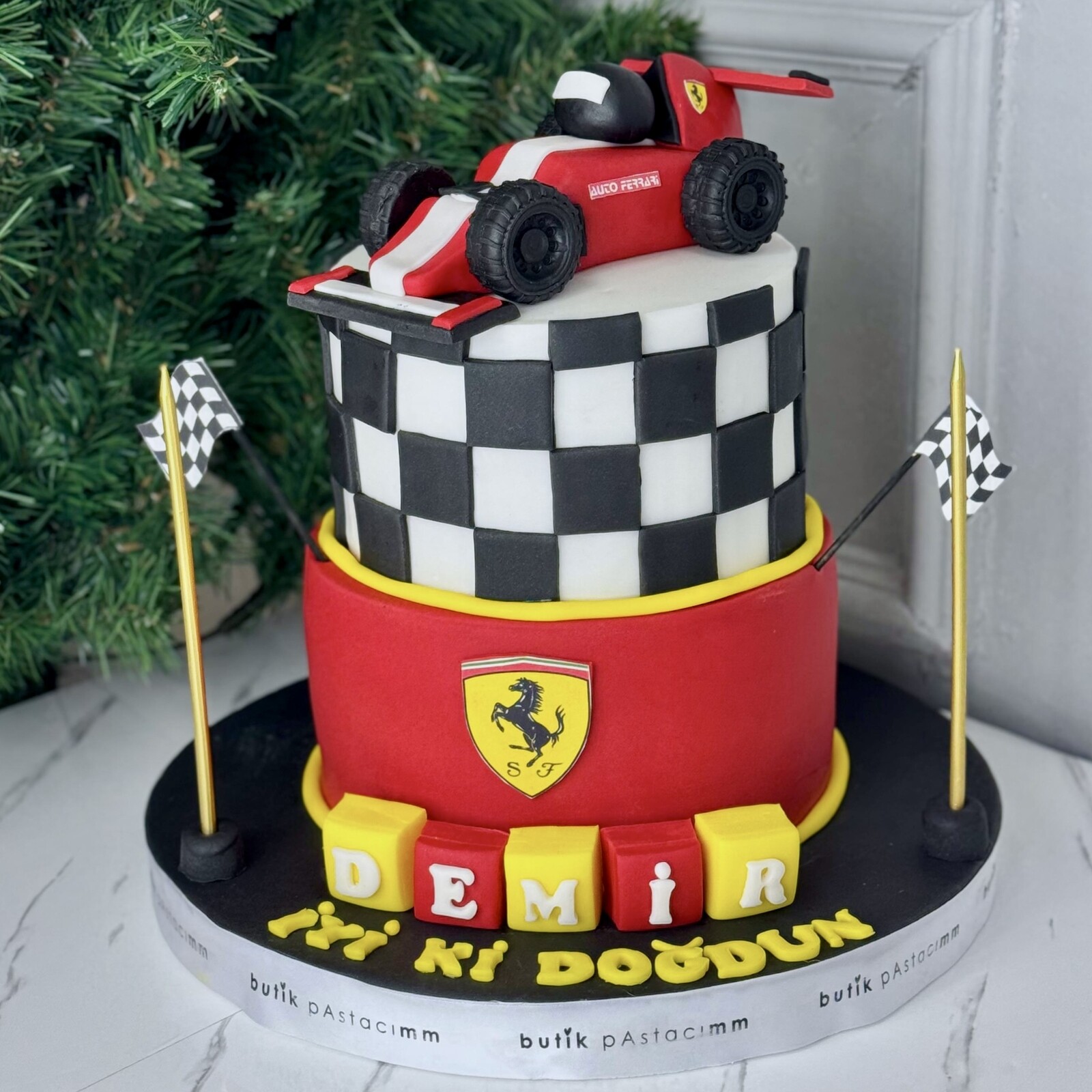 Ferrari Araba Çocuk Pastası