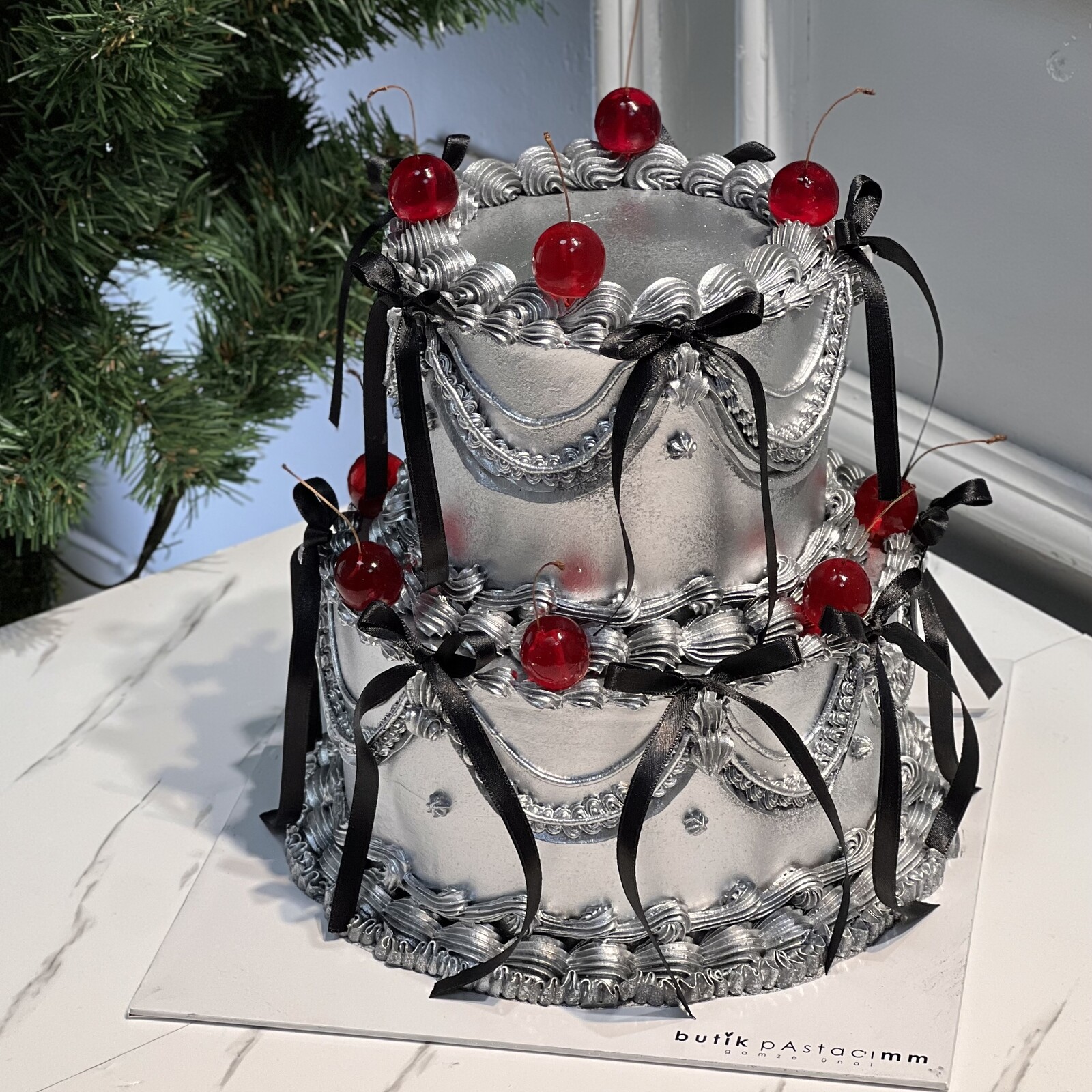 İki Katlı Silver Vintage Dizayn Kirazlı Pasta