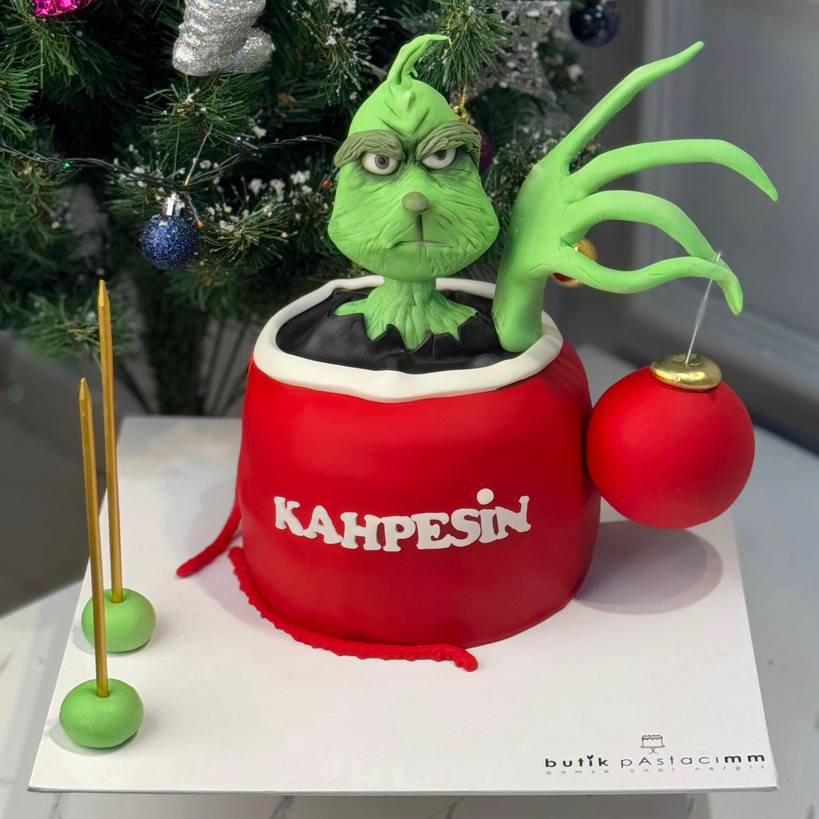 Komik Yılbaşı Pastası (Grinch Pastası)
