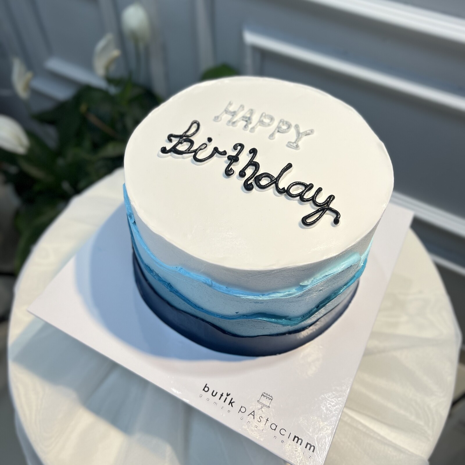 Mavi Renk Geçişli Yazılı Pasta