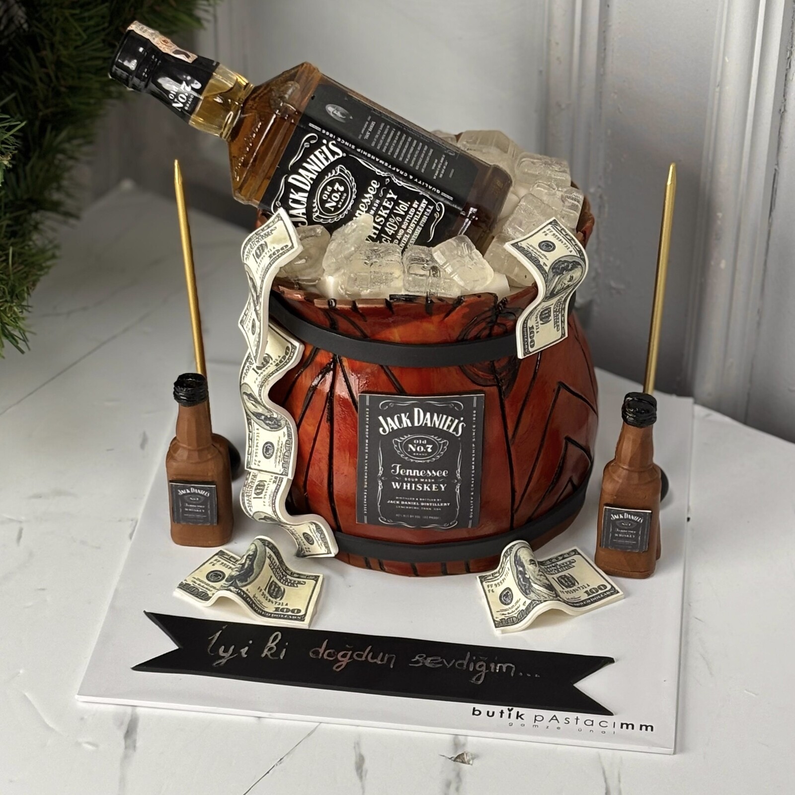 Orjinal Şişe Dizaynlı Tasarım Pasta 2