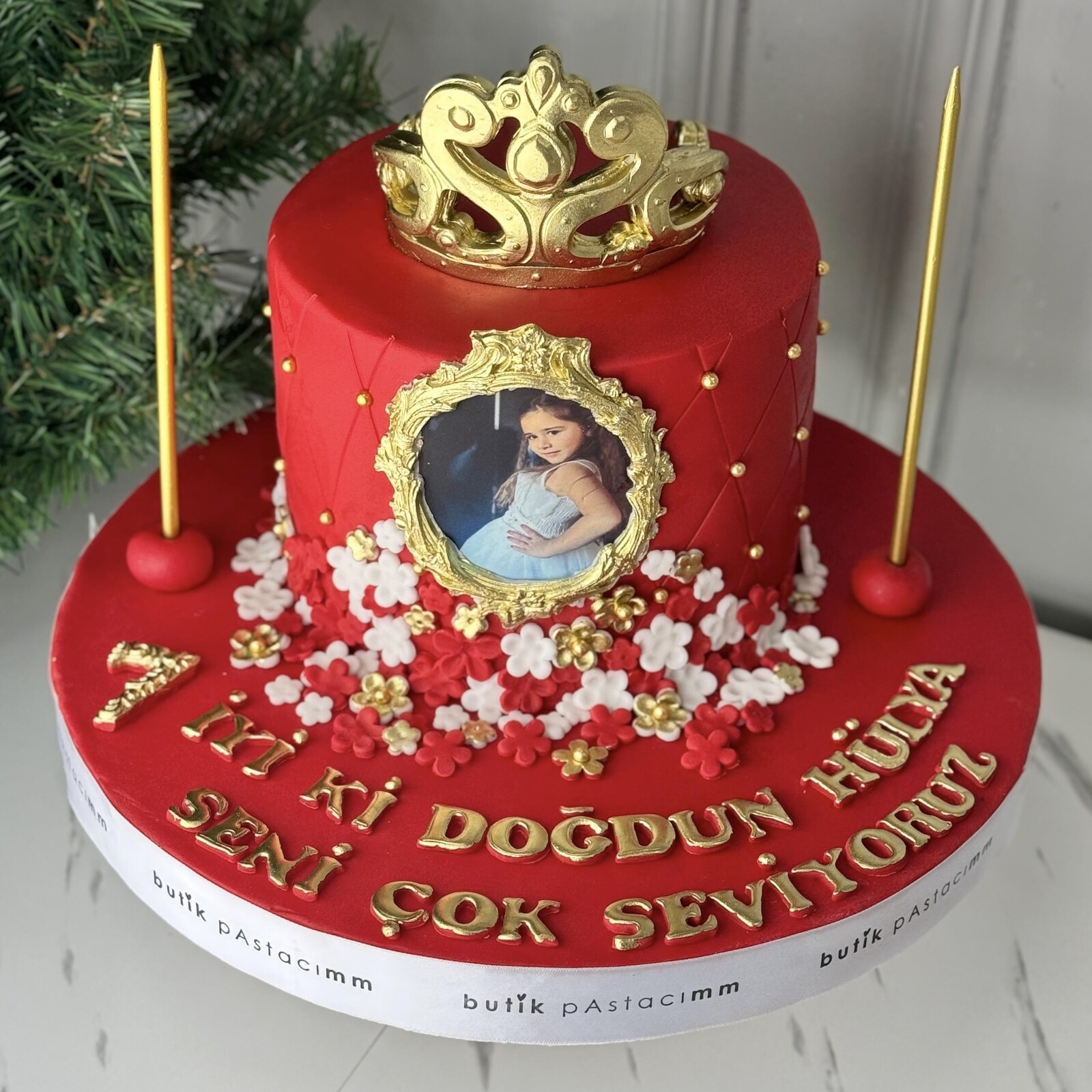 Prenses Taçlı Kırmızı Çocuk Pastası