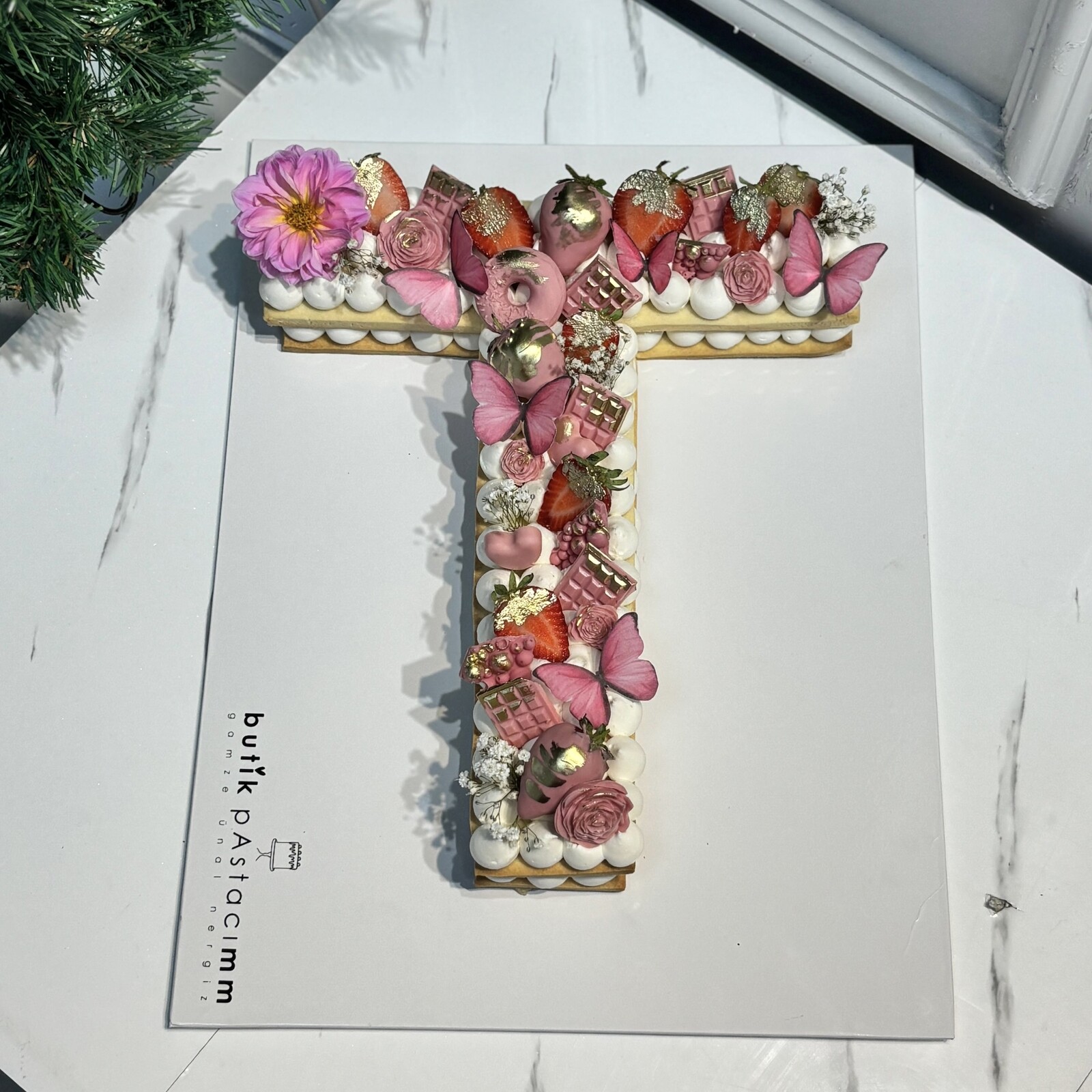 T Harf Kurabiye Pasta