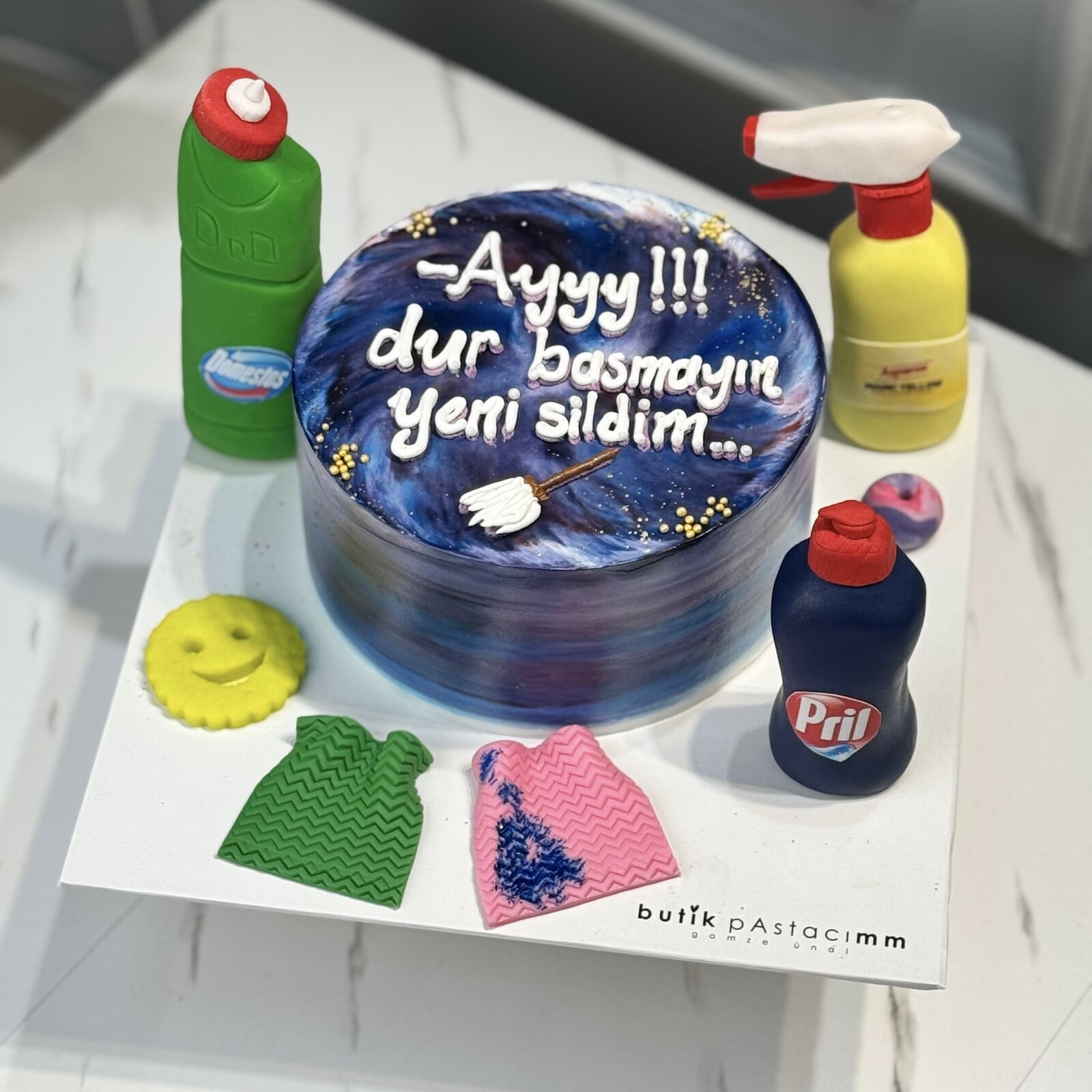 Temizlik Temalı Yazılı Pasta