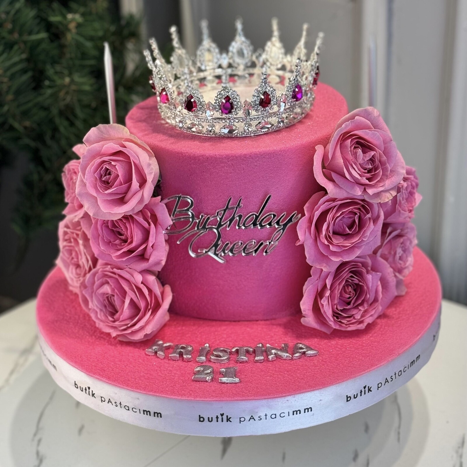 Üfleyince Etrafa Sim Saçılan Pembe Güllü Pasta (Simli Pasta Üfleme)