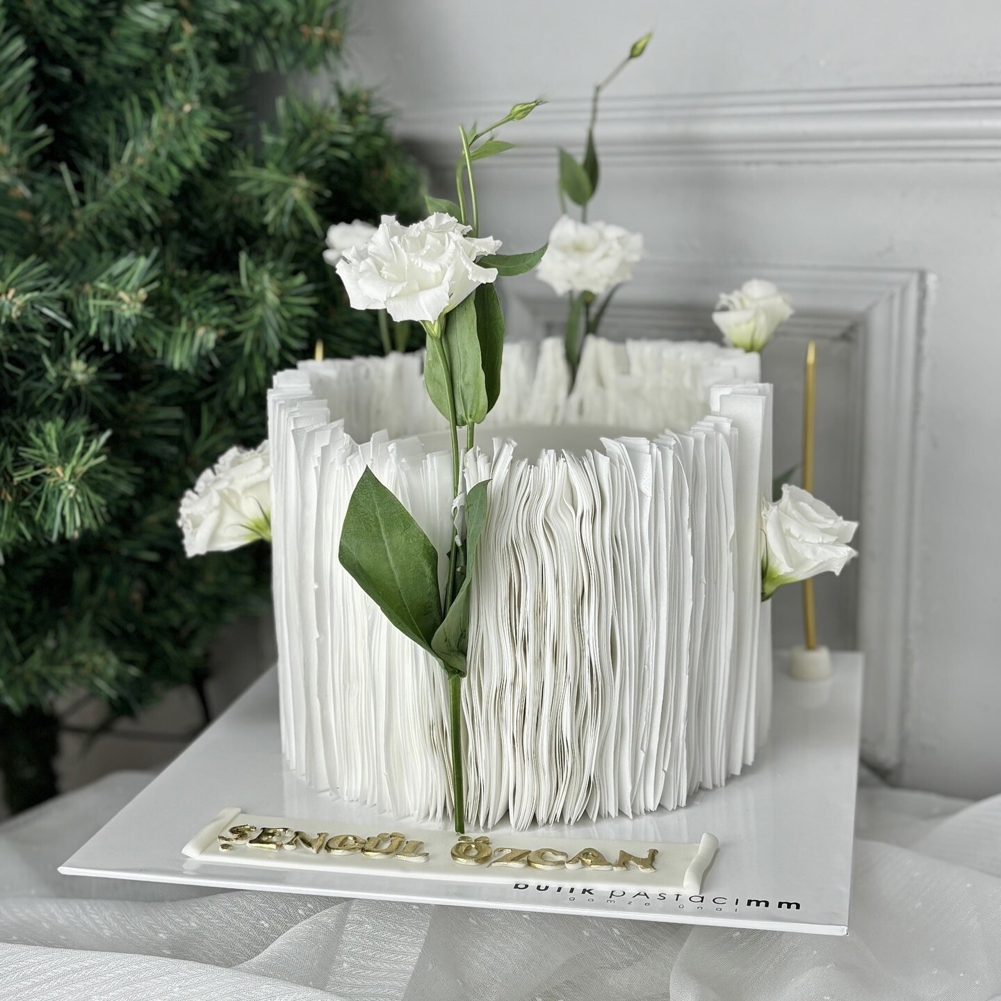 Wafer Paper Özel Tasarım Çiçekli Pasta