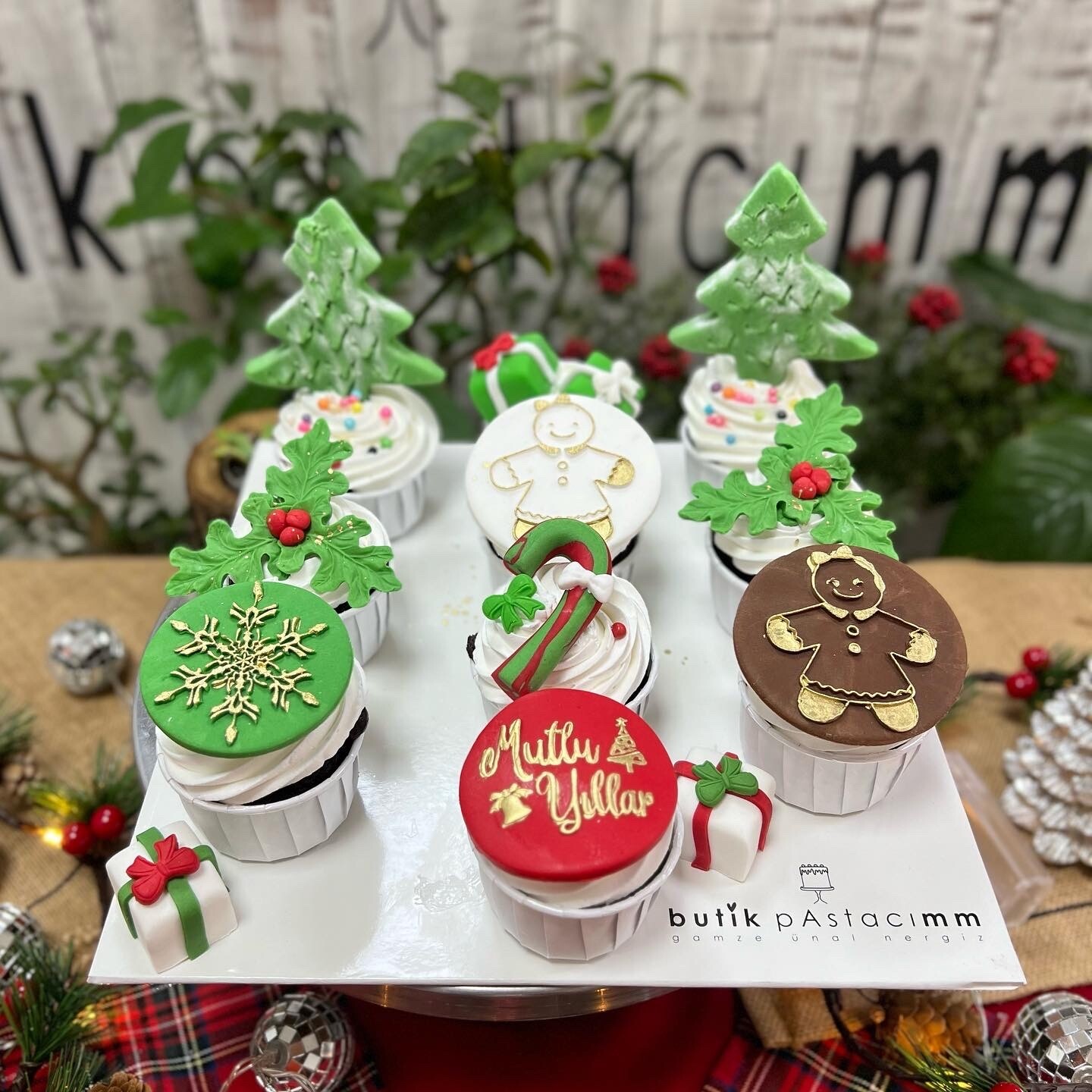 Yılbaşı Temalı Cupcake