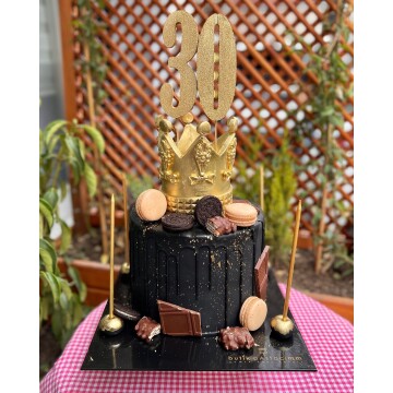 30 Yaş Tasarımlı Pasta