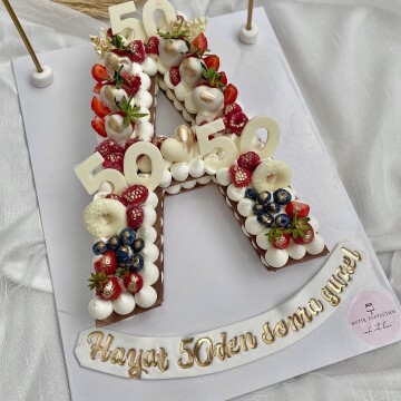 A Harf Kurabiye Pasta