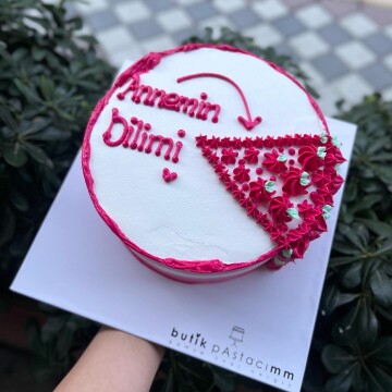 Annemin Dilimi Yazılı Pasta