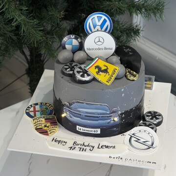 Araba Logoları Tasarımlı Pasta