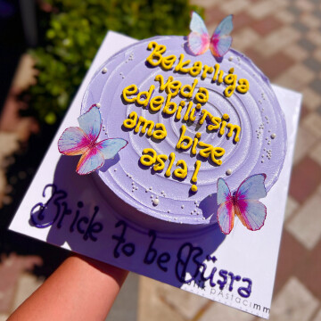 Bekarlığa Veda Konseptli Yazılı Pasta