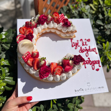 C Harf Kurabiye Pasta