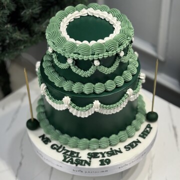 İki Katlı Vintage Dizayn Yeşil Pasta