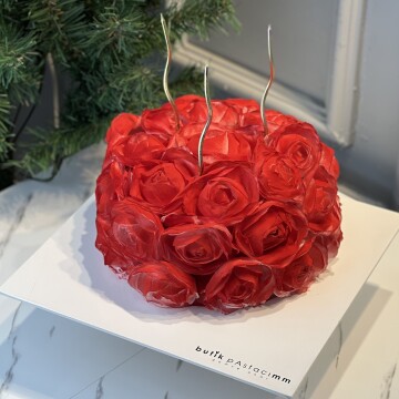 Kırmızı Gül Detaylı Sevgiliye Hediye Pasta
