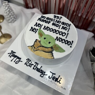 Komik Çizimli Yazılı Pasta