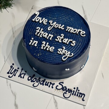 Lacivert Yazılı Pasta