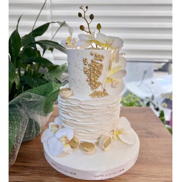 Makaronlu Çiçekli Nişan Pastası