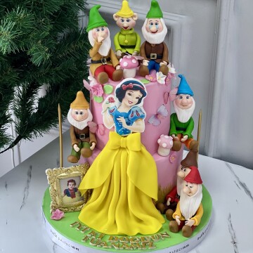 Pamuk Prenses Ve Yedi Cüceler Pasta