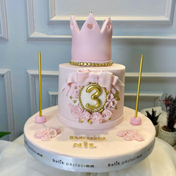 Taçlı Prenses Pastası