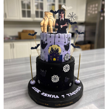 Wednesday Konseptli Çocuk Pastası